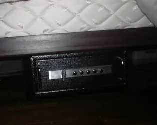 V-Line uncovered-s.webp